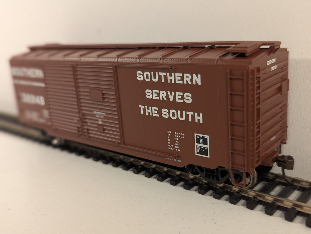 Athearn HO Gauge 40' Southern Railway Box Car