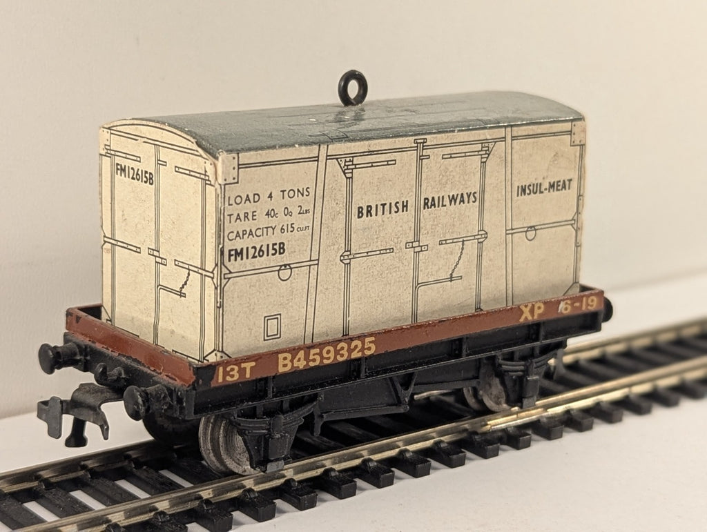 Hornby Dublo 4648 OO Gauge Low-Sided Wagon with Insulated Meat Container
