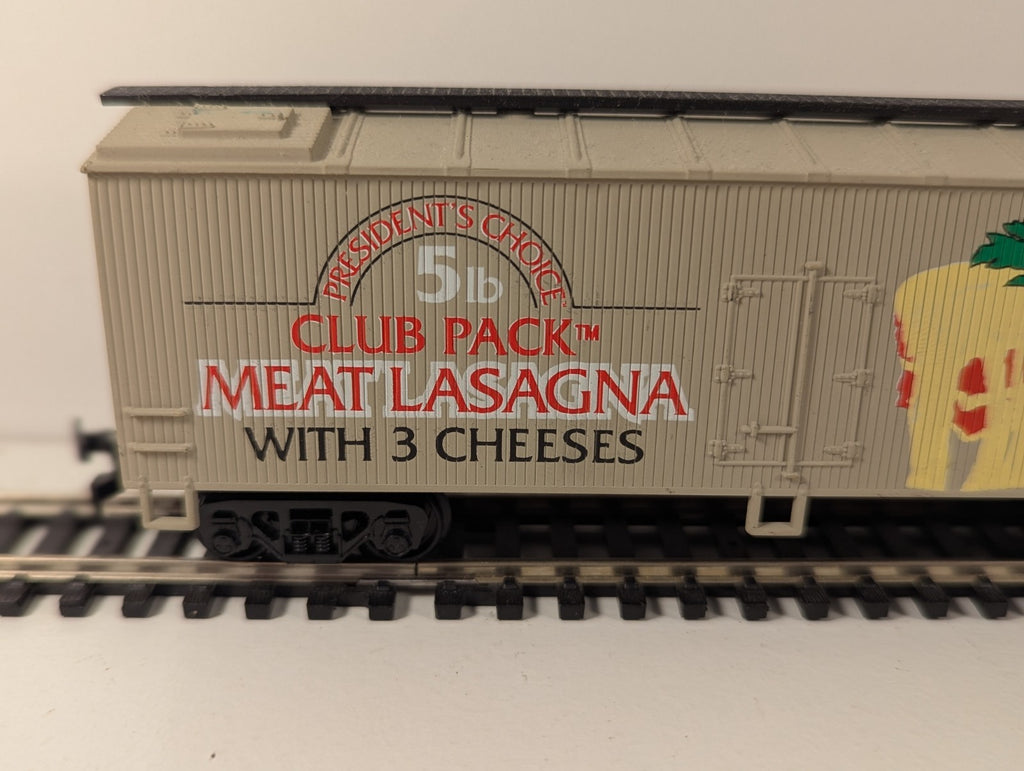 Athearn HO Gauge President’s Choice Meat Lasagna Box Car