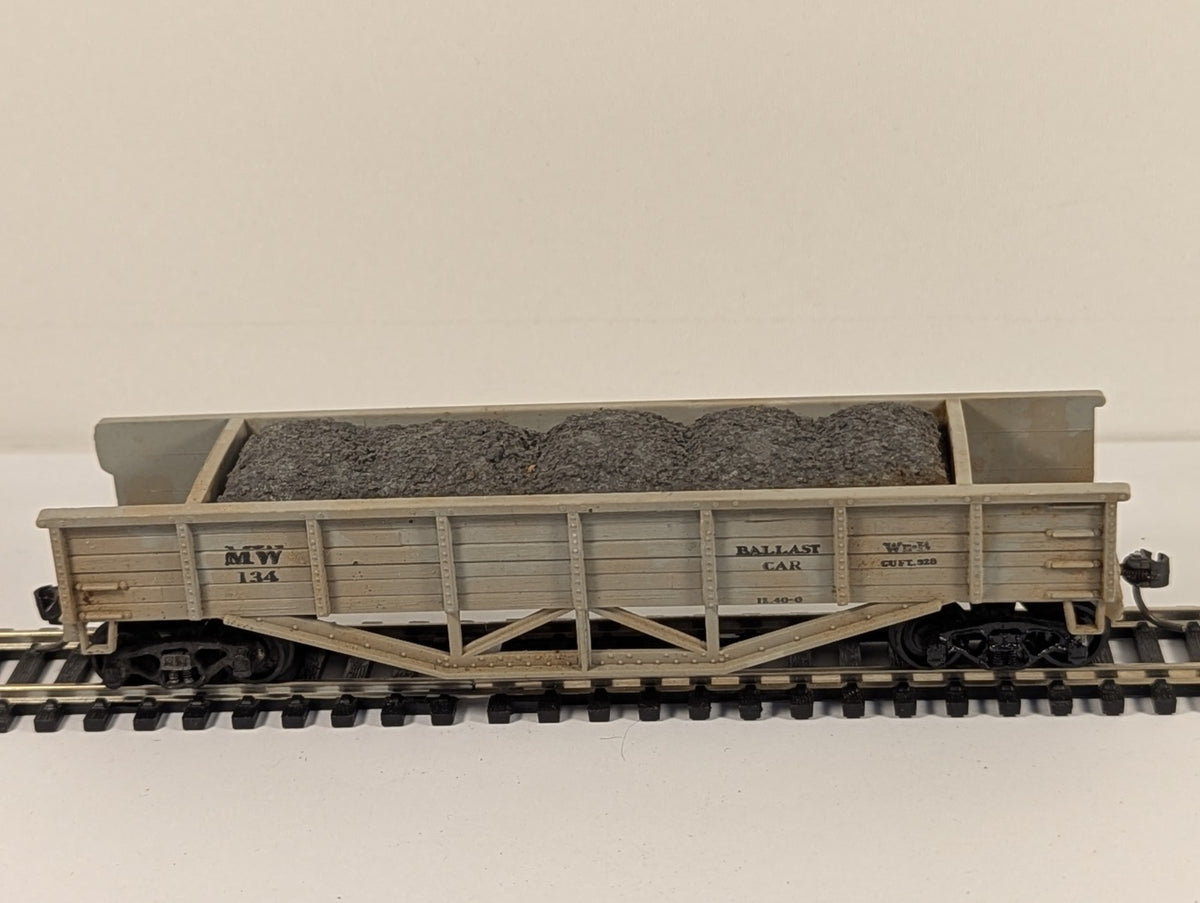 Tru-Scale HO Scale NW 134 Ballast Car with Load Ready-Bilt Equipment