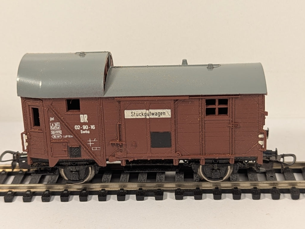 Piko HO Gauge DR Goods Brake Van Type Gwhu