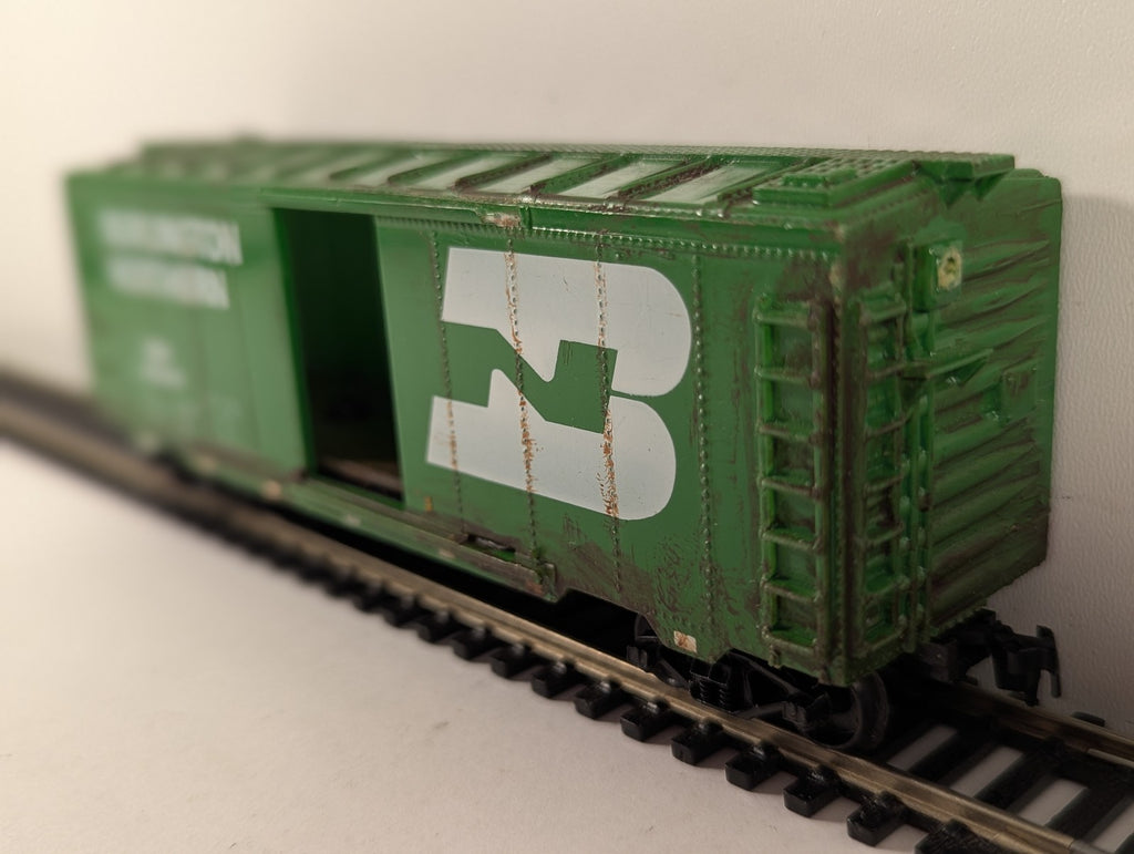 Life-Like HO Gauge Burlington Northern 40ft Steel Boxcar 159956