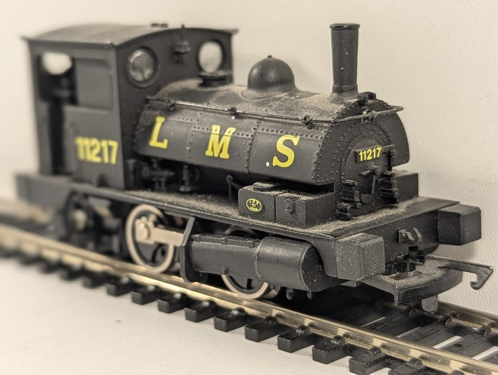 Dapol OO Gauge L&Y Pug 0-4-0 Locomotive 11217 LMS Black D1