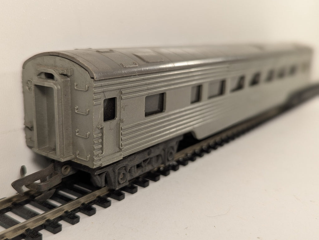 Tri-ang OO Gauge Transcontinental Passenger Coach Grey R.24