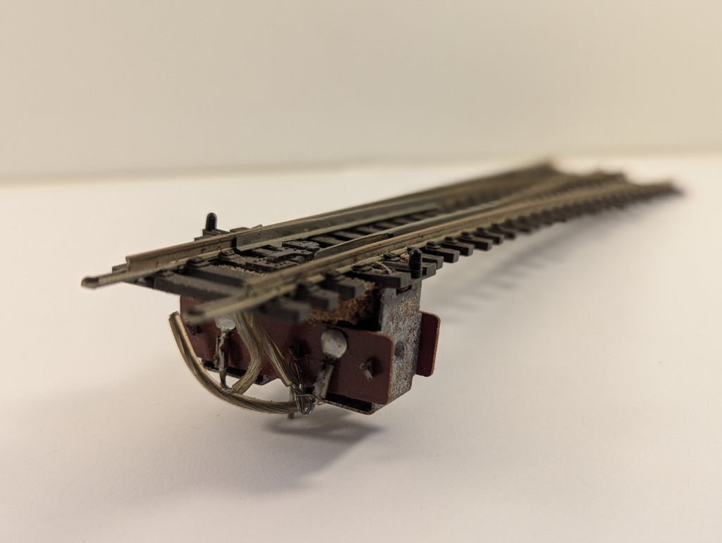Peco OO Gauge Point with Point Motor