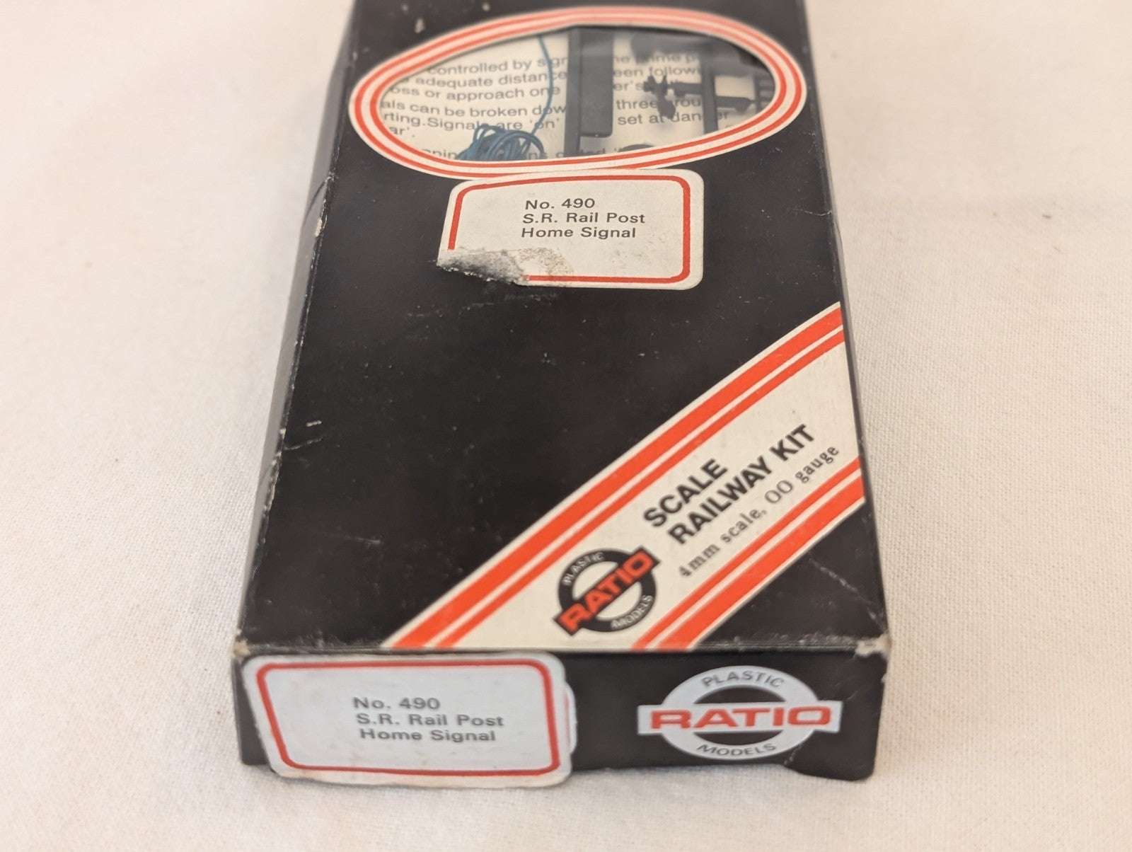 Ratio 490 OO Gauge S.R. Rail Post Home Signal Kit
