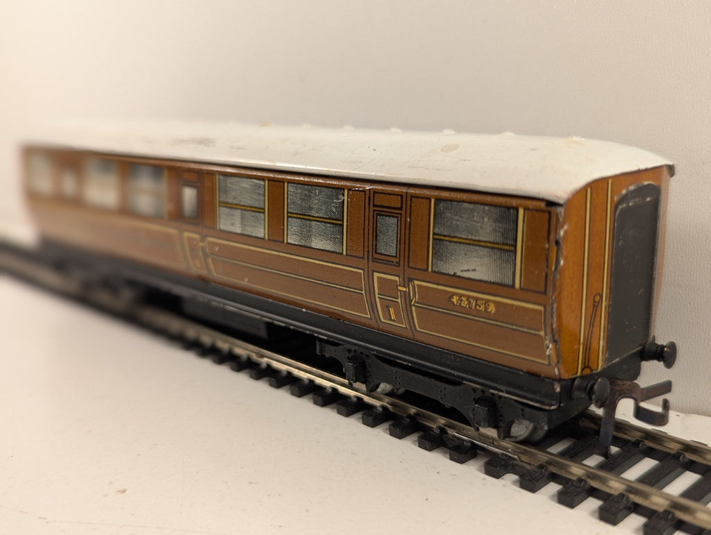 Hornby Dublo OO Gauge LNER Corridor Composite Coach Passenger Coach