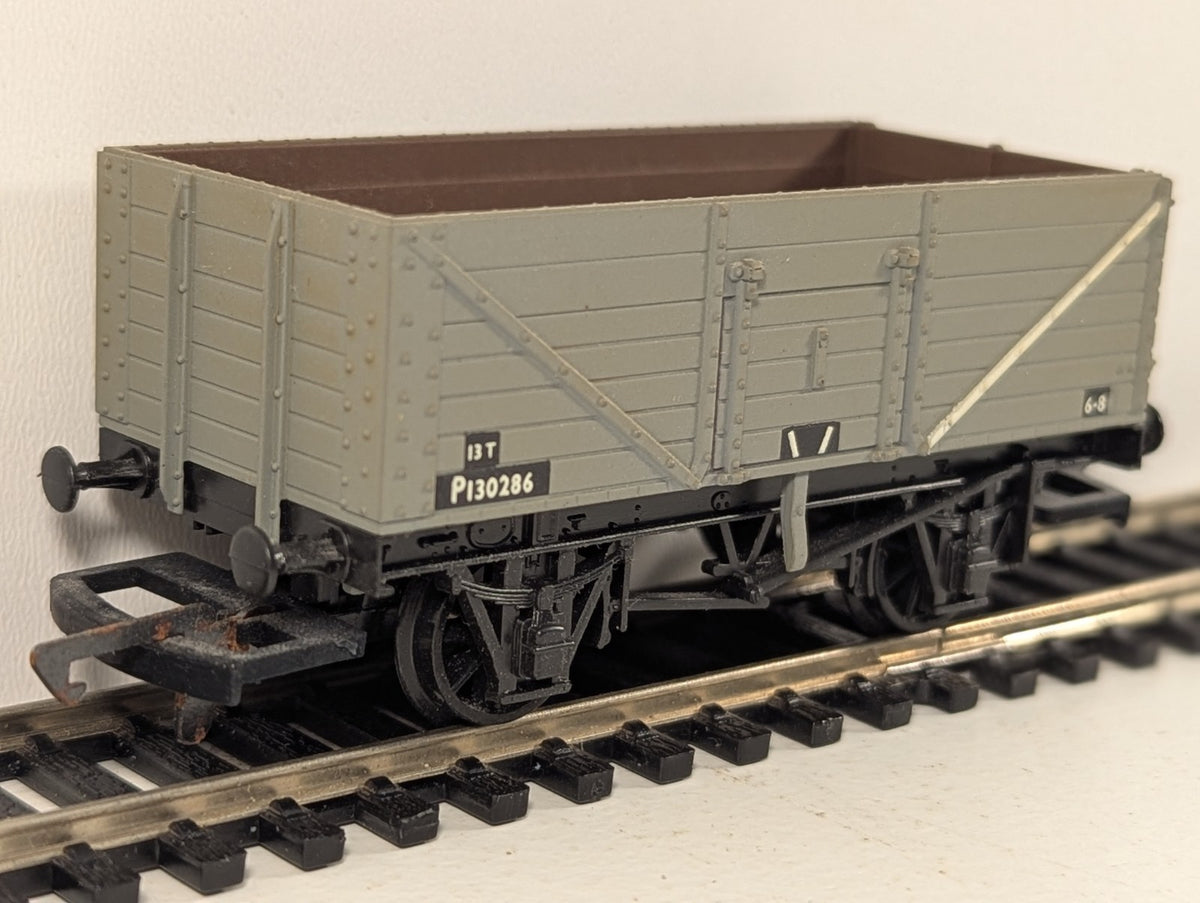 Airfix GMR 54366 7-Plank Wagon BR Grey