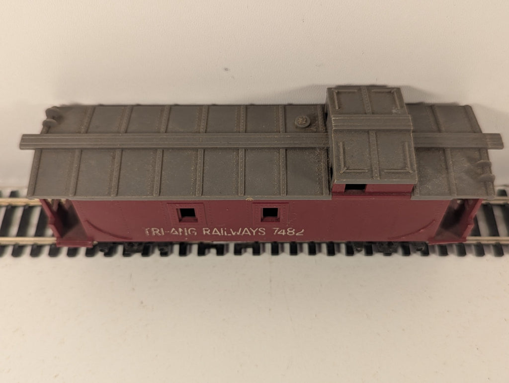 Tri-ang Railways R115 Maroon Caboose OO Gauge