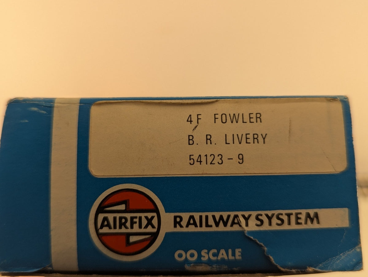 Airfix Railway System 54123-9 4F Fowler 0-6-0 Tender Engine BR Unlined Black