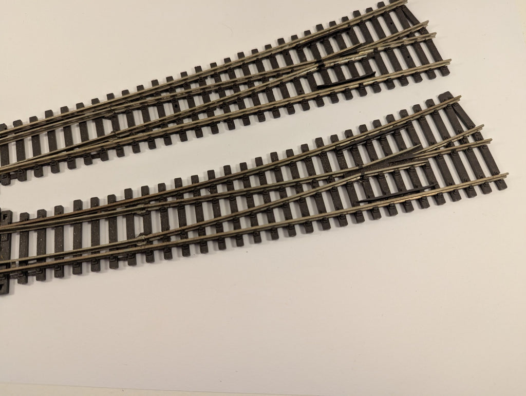 Peco OO Gauge Points x2