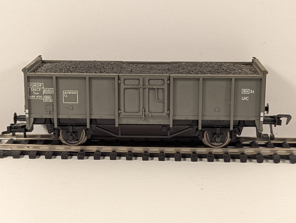 Fleischmann 5206 Gondola Wagon with Coal Load – SNCF – Epoch III