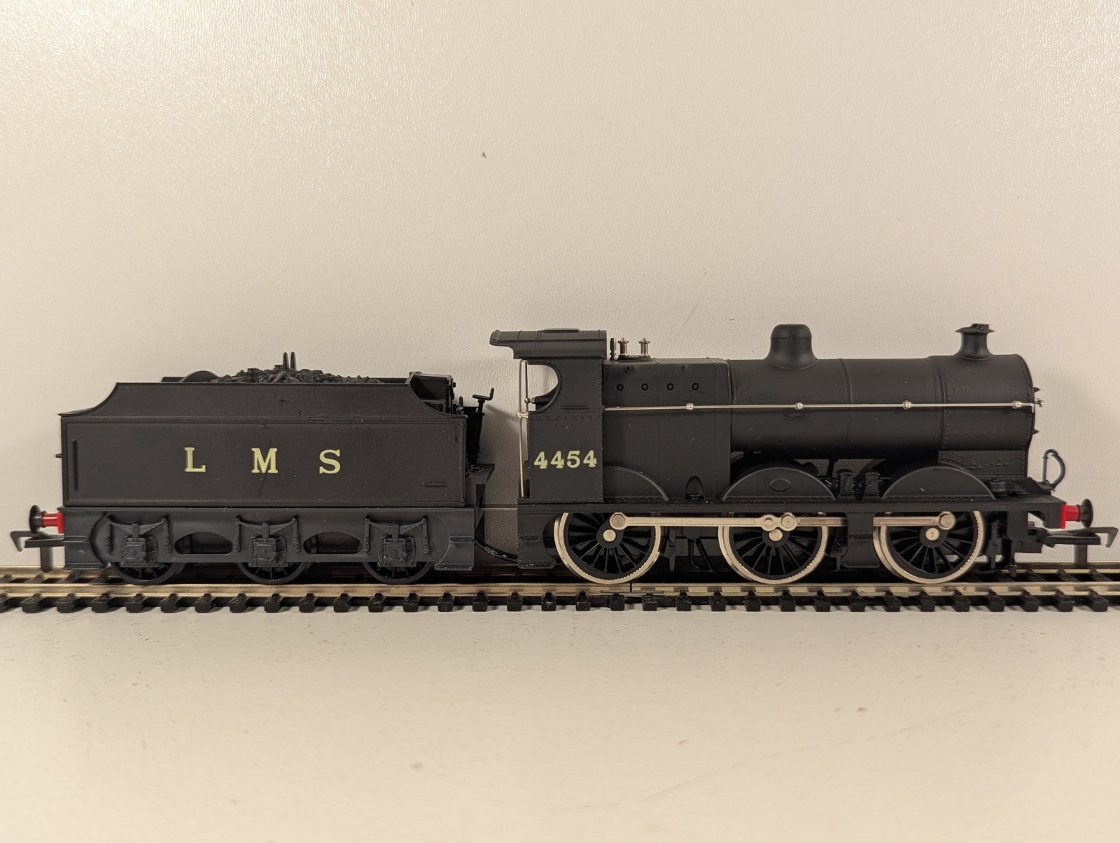 Airfix Railway System 54122-6 4F Fowler Steam Locomotive LMS Black