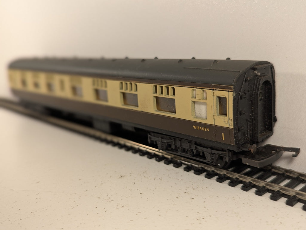 Lima OO Gauge BR Corridor Composite Coach Passenger Coach W24624