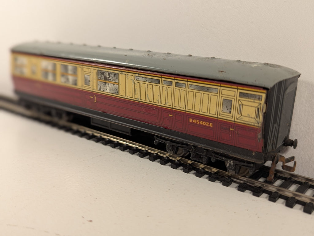 Hornby Dublo OO Gauge LNER Gresley Corridor Brake Third Coach Crimson & Cream