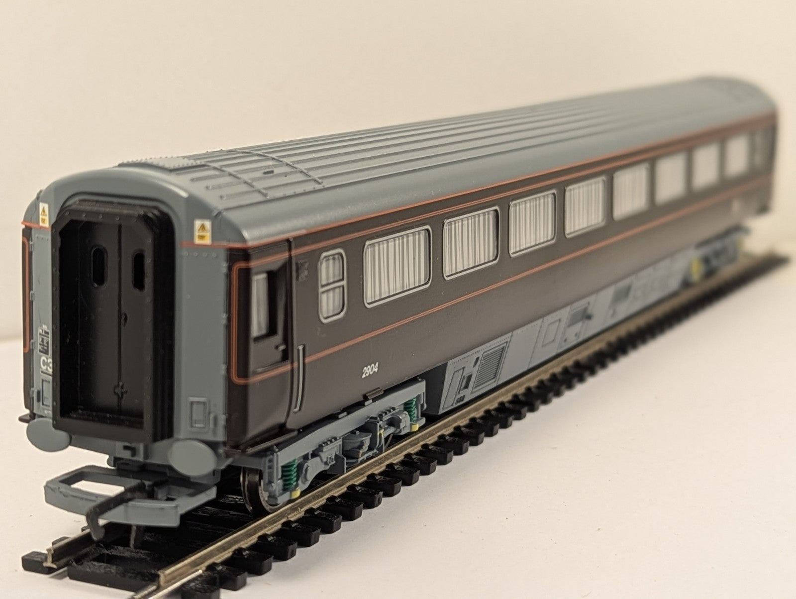 Hornby OO Gauge Mk3 Royal Train Coach 2904
