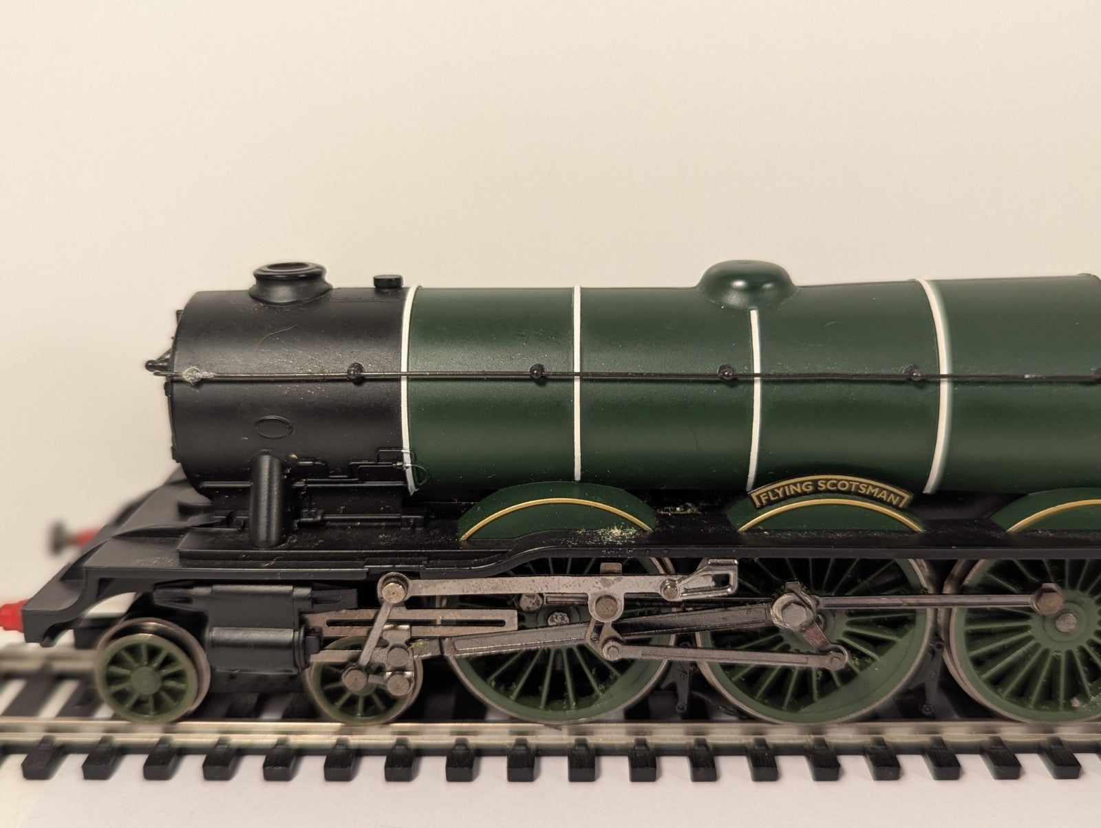 Hornby R098 OO Gauge LNER A3 Flying Scotsman – Missing Front Coupling