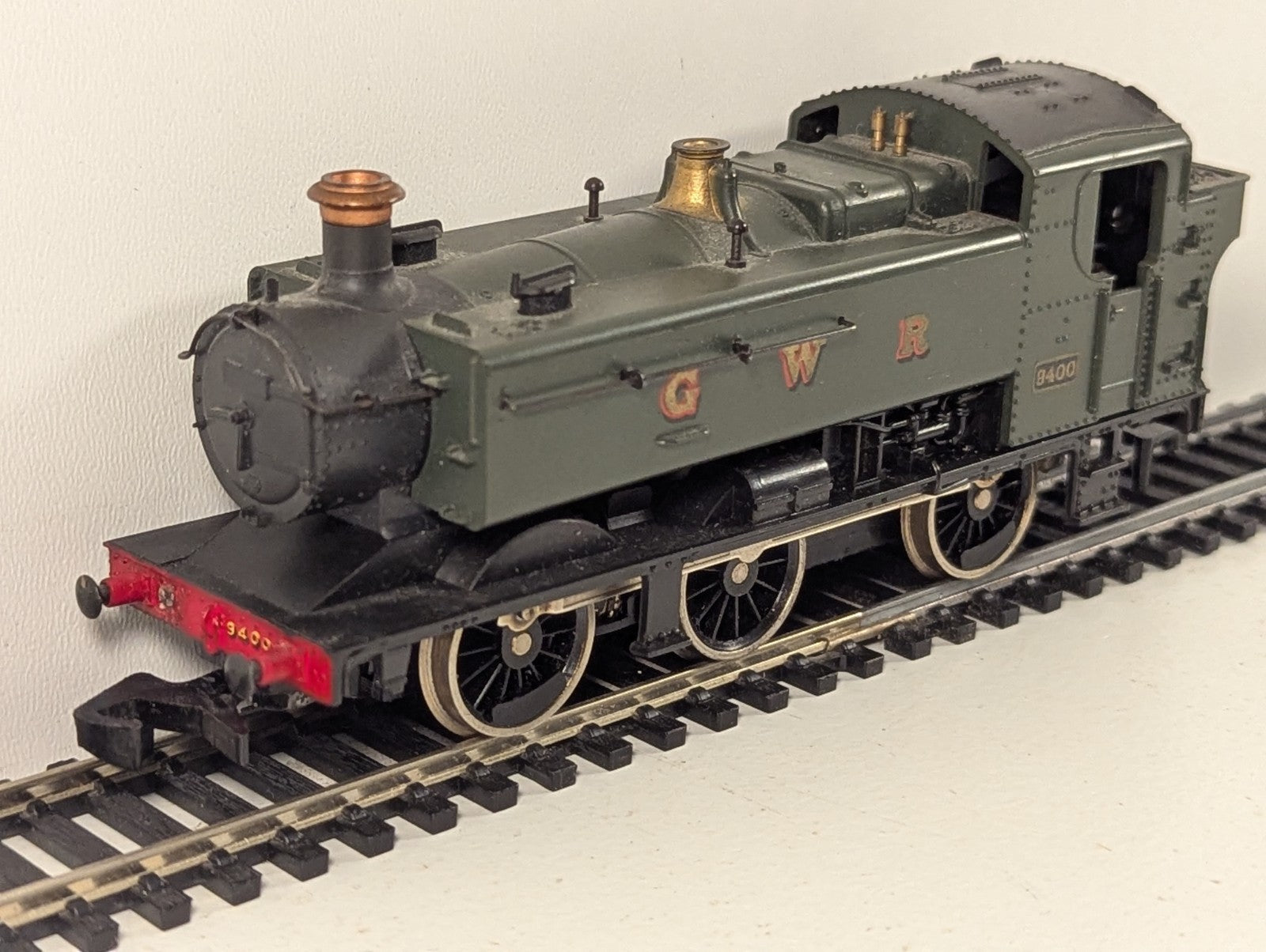 Lima OO Gauge GWR Class 94XX Pannier Tank Locomotive