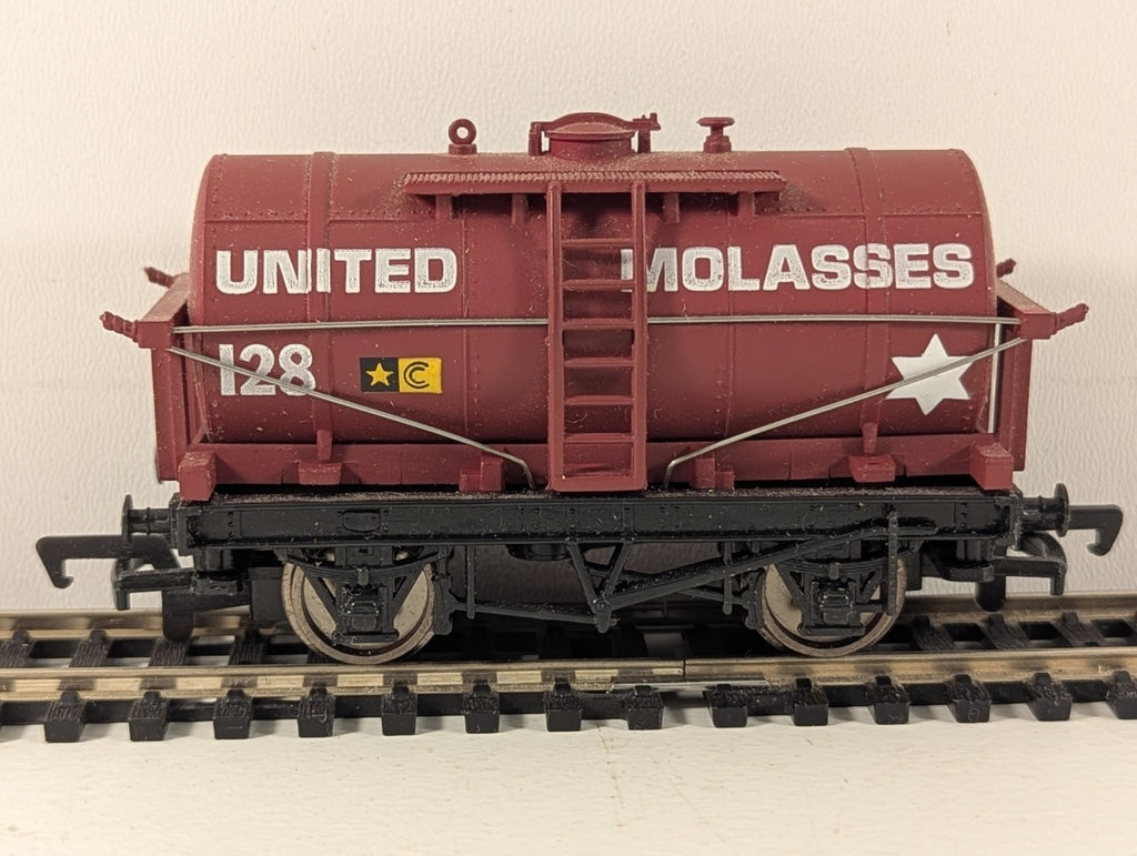 Mainline Railways 37-136 OO Gauge United Molasses Tank Wagon - Boxed