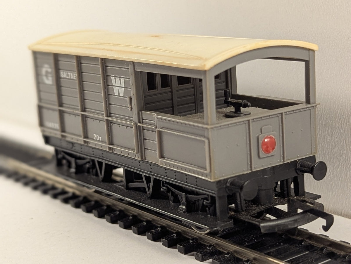Hornby OO Gauge GWR 20t Toad Brake Van 'Saltney' 114925 GWR Grey R122