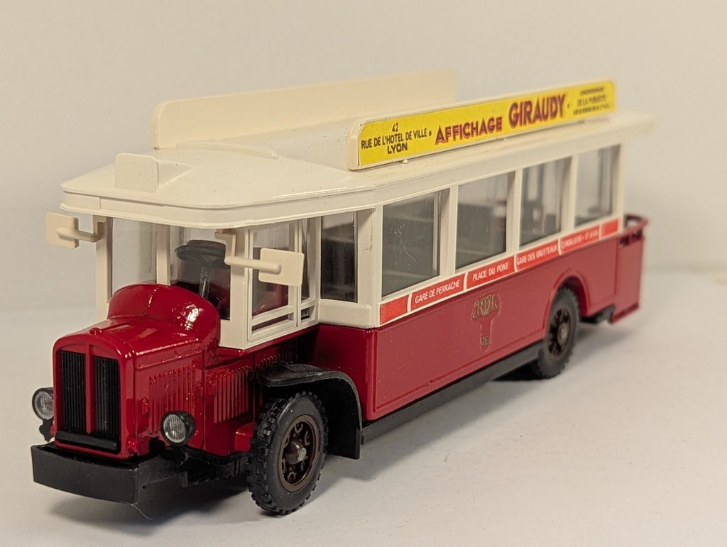 Solido Renault TN6C Bus Lyonnais Livery 1:50 - Boxed