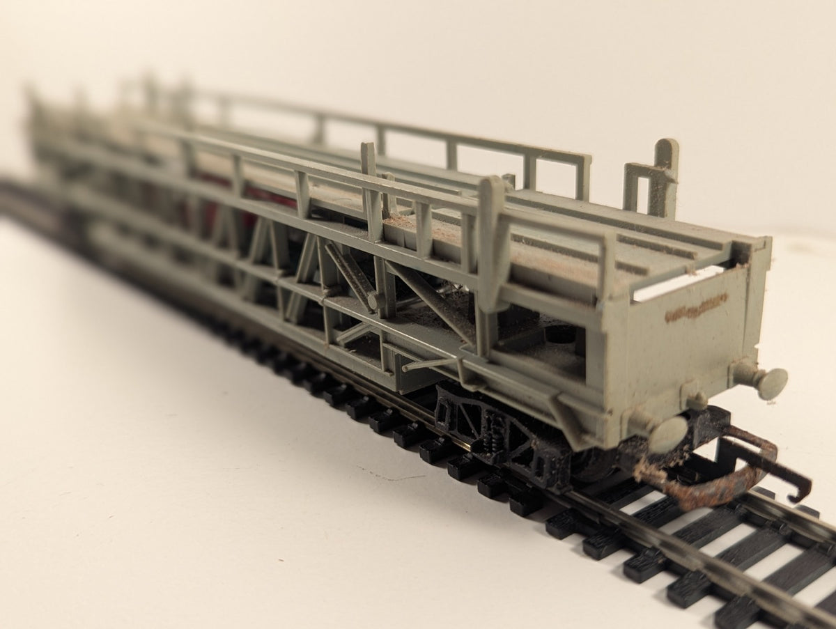 Tri-ang OO Gauge R342 Car Transporter Wagon with Cars