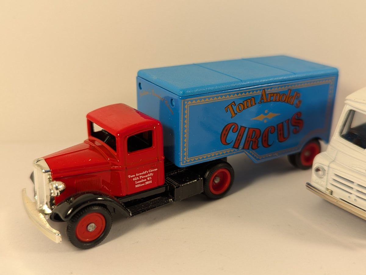 Lledo Diecast CR1003 – 3-Piece Circus Collection (1 Missing)