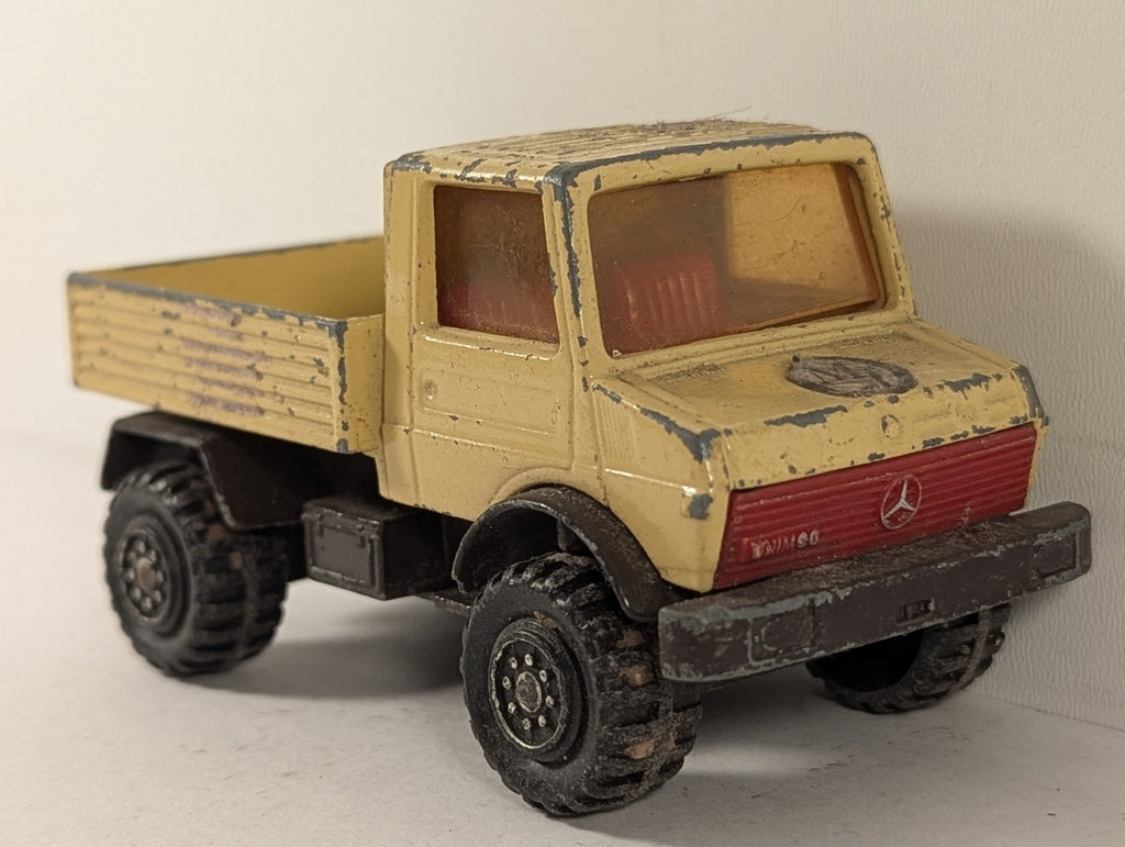 Matchbox Mercedes-Benz Unimog Die-cast Vehicle Yellow K-10