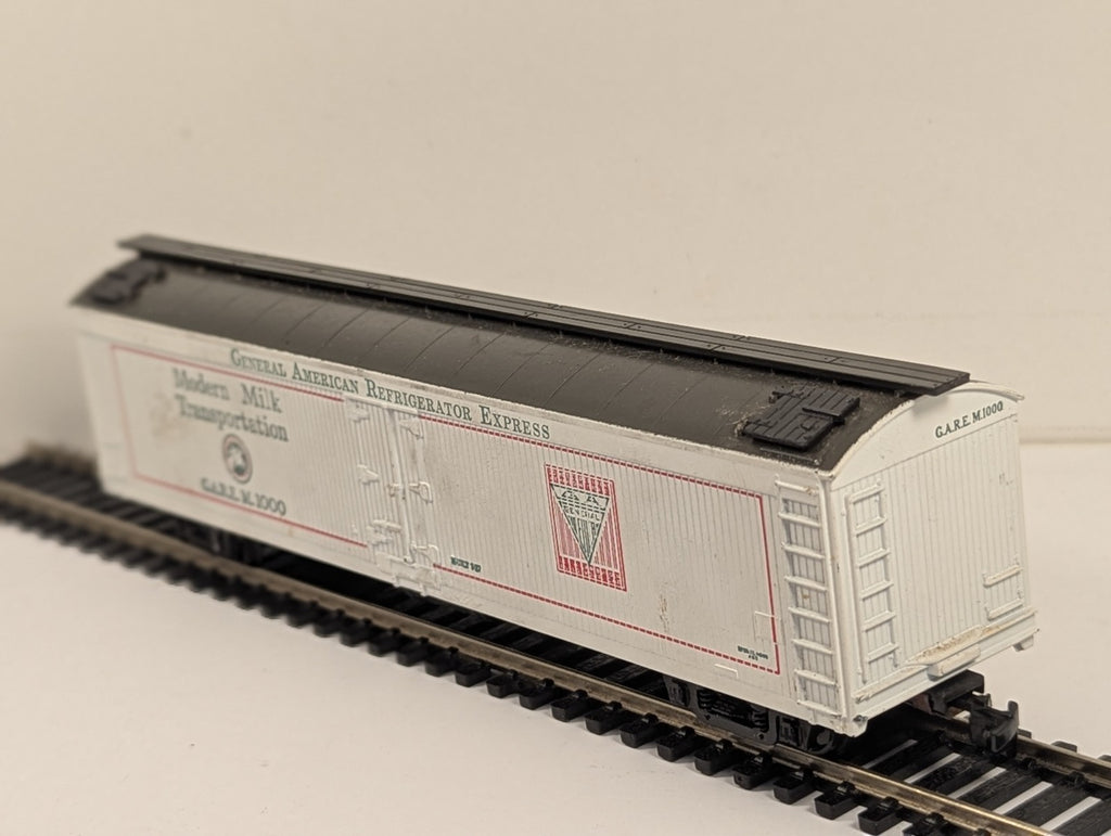 Athearn HO Gauge Modern Milk Transportation GARE M.1000 Refrigerator Wagon