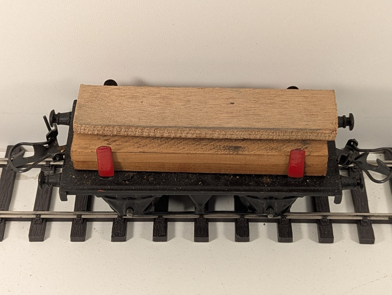 Hornby RC 24058A O Gauge No.1 Timber Wagon with Timber Load