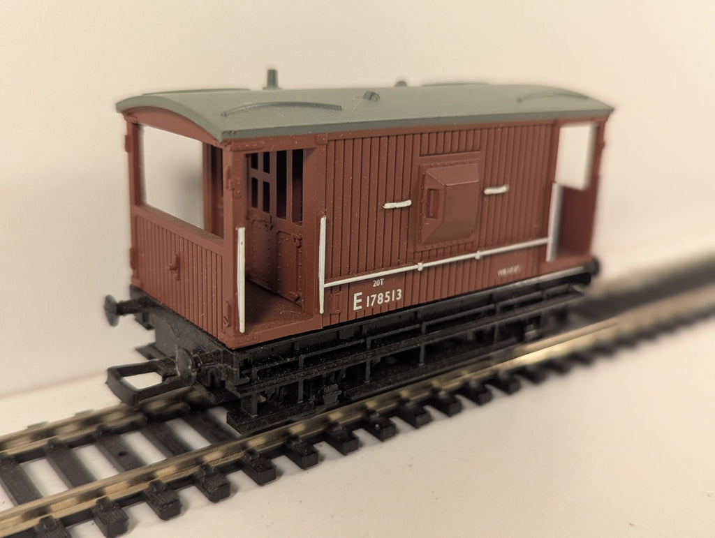 Bachmann Branchline OO Gauge 20 Ton Brake Van E178513