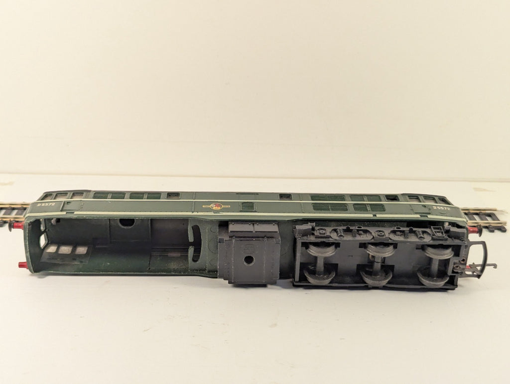 Tri-ang Hornby R357 OO Gauge Class 31 Diesel Locomotive - Missing Bogie