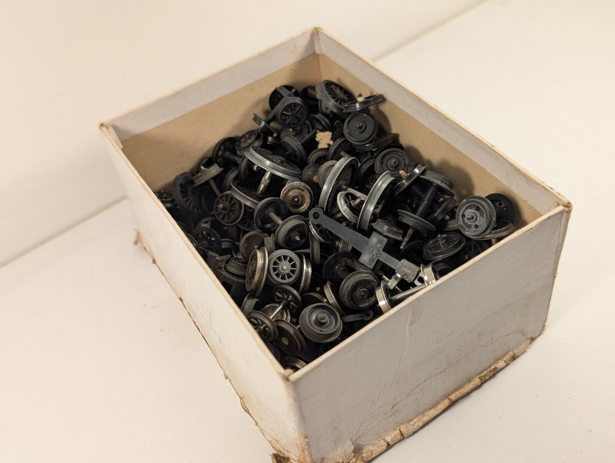 Mixed Model Railway Wheels and Axles Spare Parts