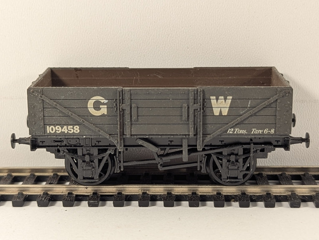 Airfix OO Gauge GWR 5-Plank Open Wagon Goods Wagon 109458 GWR Grey
