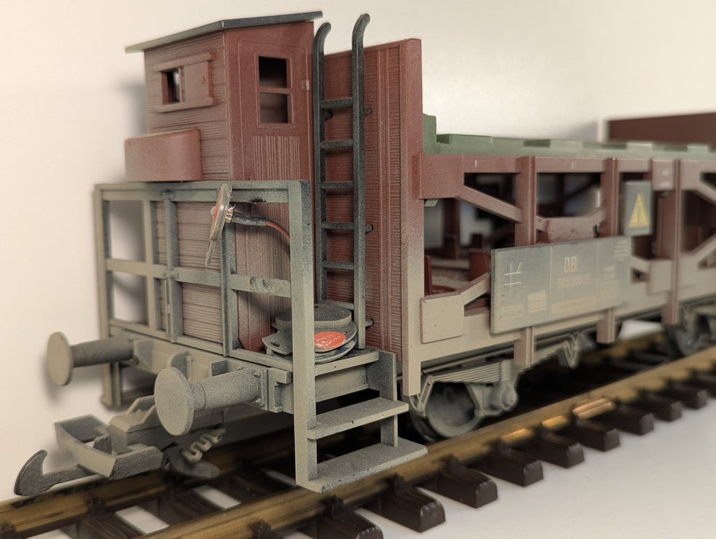 Piko G Gauge Weathered Acid Chemical Wagon with Guards Compartment – No barrels
