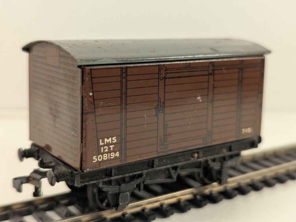 Hornby Dublo 32040 D1 LMS 12 Ton Goods Van OO Gauge