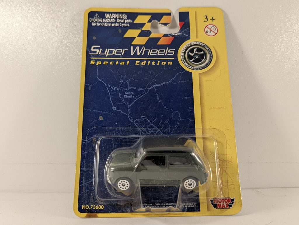 Motormax Classic Mini Cooper Die-cast Model Car Dark Green with Black Roof 73600