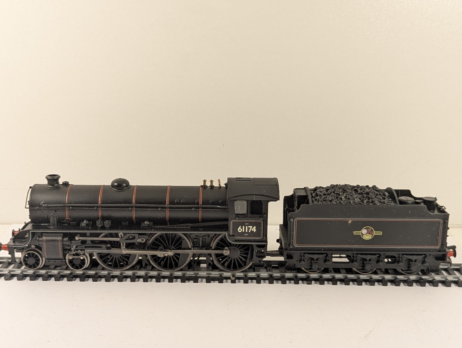 Bachmann Branchline OO Gauge Class B1 4-6-0 Poor Runner