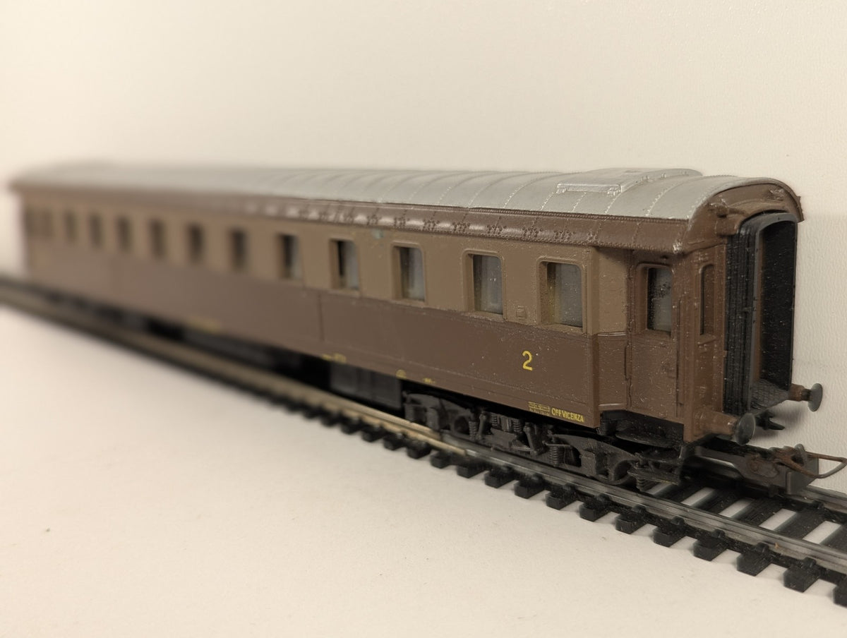Rivarossi HO Gauge FS Tipo 1921 2nd Class Coach Passenger Coach Bz 31052