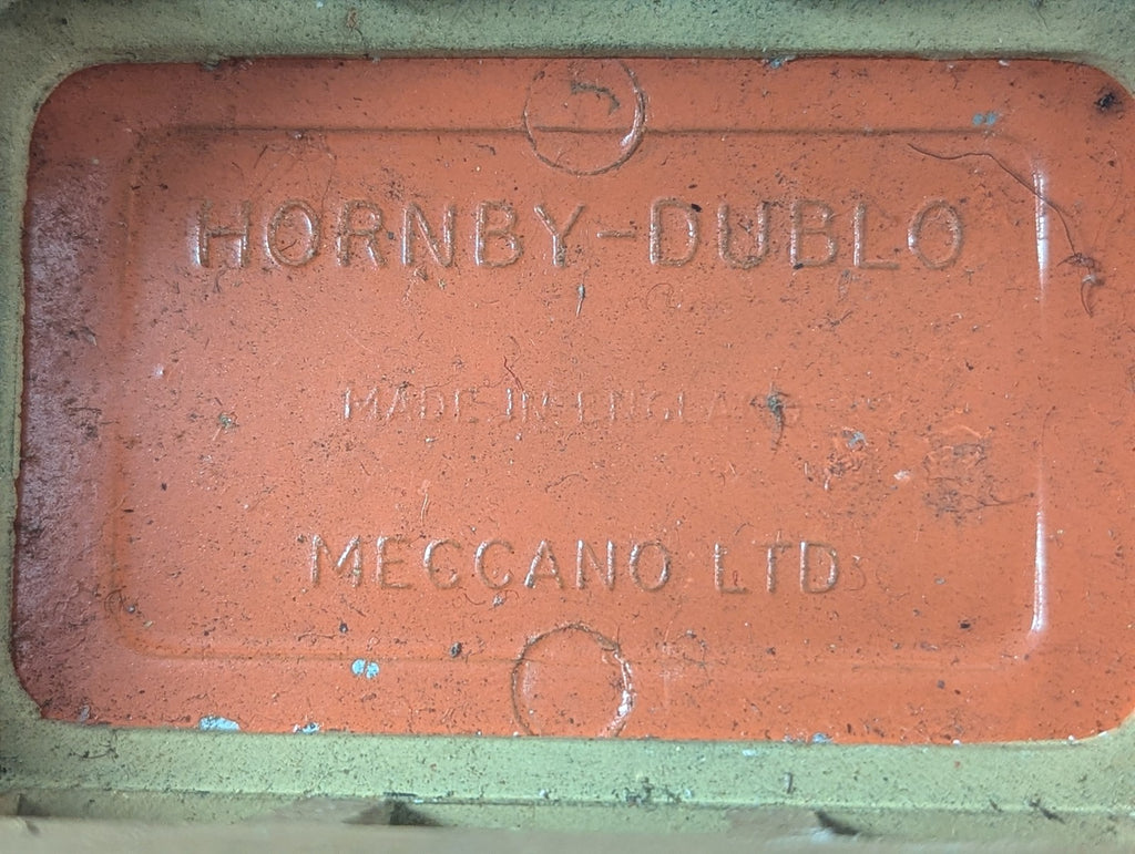 Hornby-Dublo OO Gauge D1 Signal Cabin Building Tan & Orange