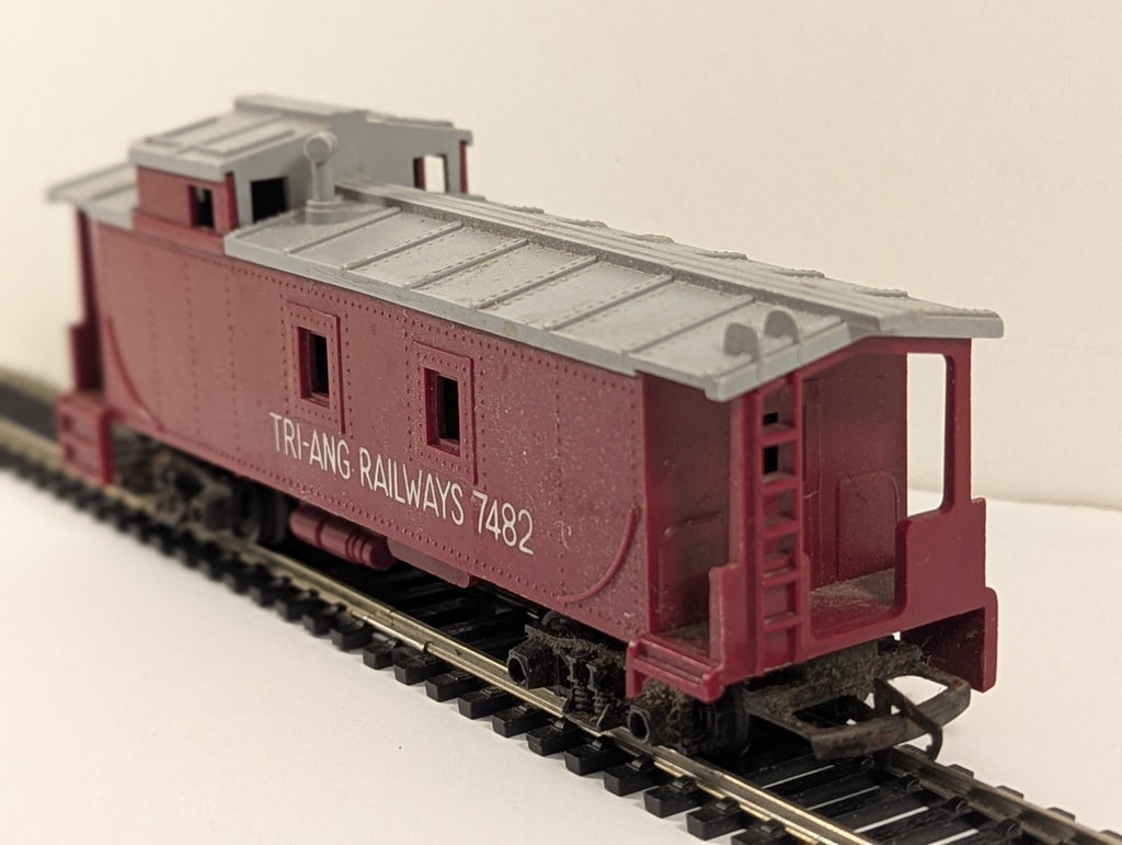 Tri-ang Railways R115 Transcontinental Caboose No. 7482