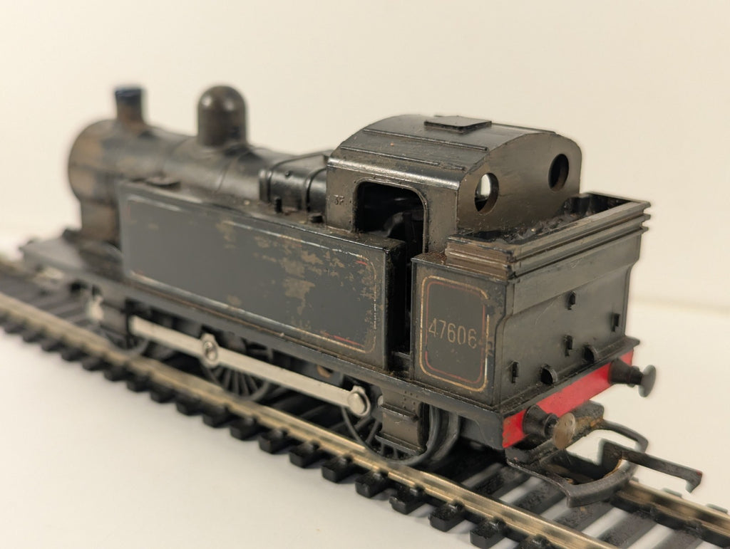 Tri-angHornby R52 OOGauge BR Class 3F Jinty 0-6-0T Steam Locomotive - Non-Runner