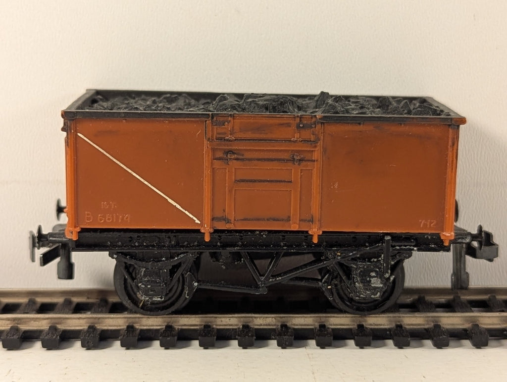 Trix BR 16 Ton Mineral Wagon OO Gauge
