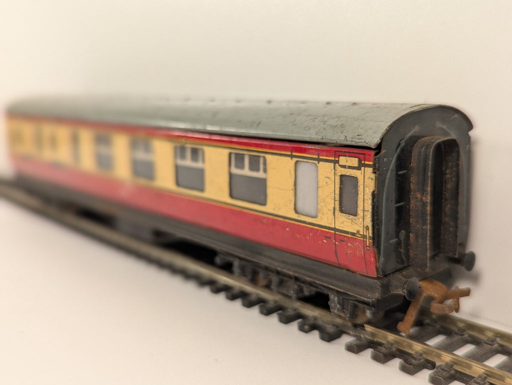 Hornby Dublo OO Gauge BR Corridor Brake Third Coach M26133 Passenger Coach
