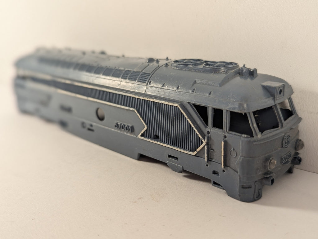 Jouef HO Scale SNCF Class BB 67001 Diesel Locomotive Body Shell SNCF Blue