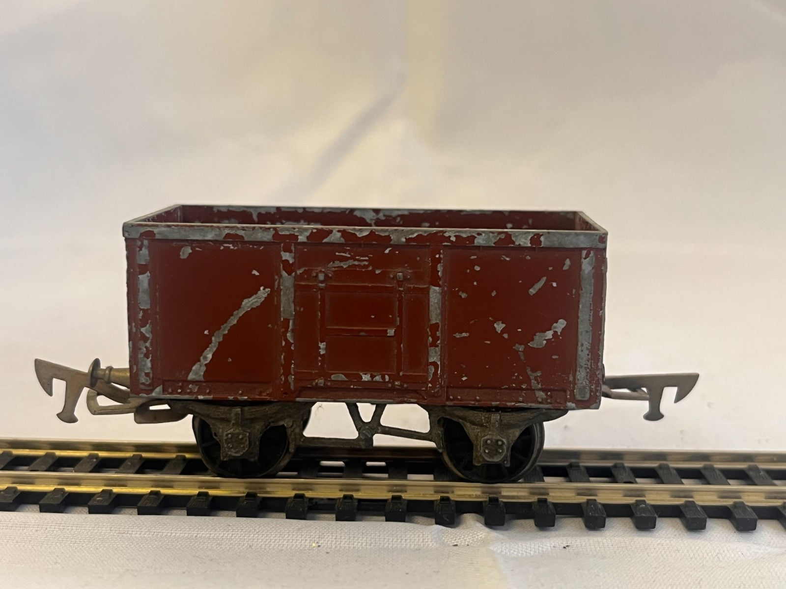 Graham Farish Diecast Mineral Wagon Red Oxide