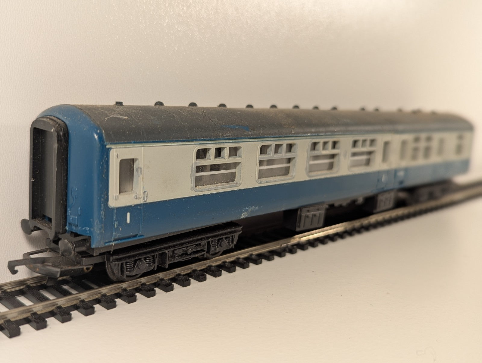 Hornby R922 BR Mk2 Inter-City Brake 2nd Class M14052