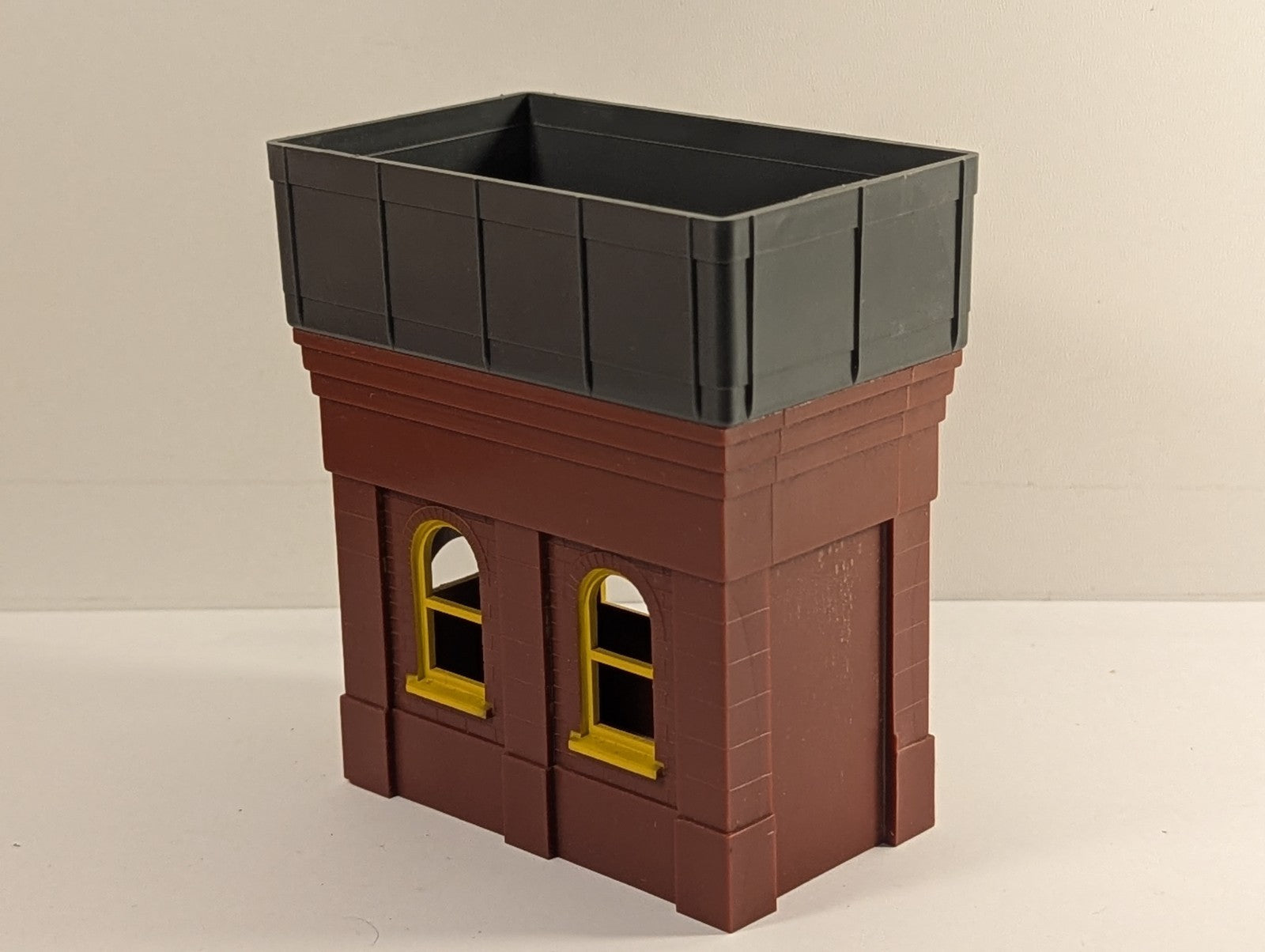 Tri-ang Railways OO Gauge R.75 Water Tower