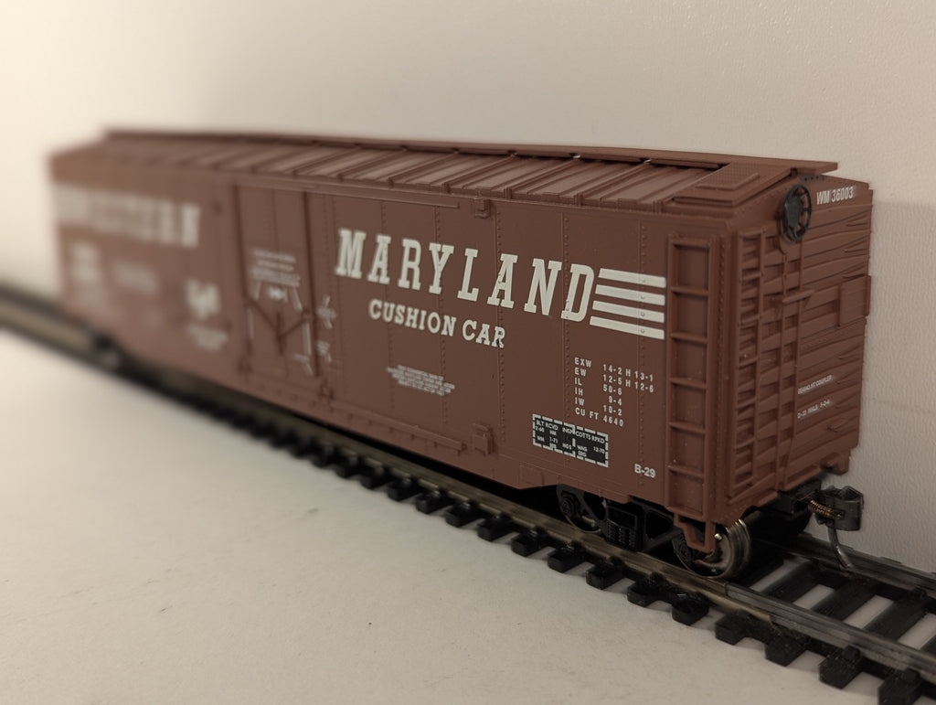 Bachmann HO Gauge 50ft Cushion Underframe Boxcar WM 36003 Western Maryland