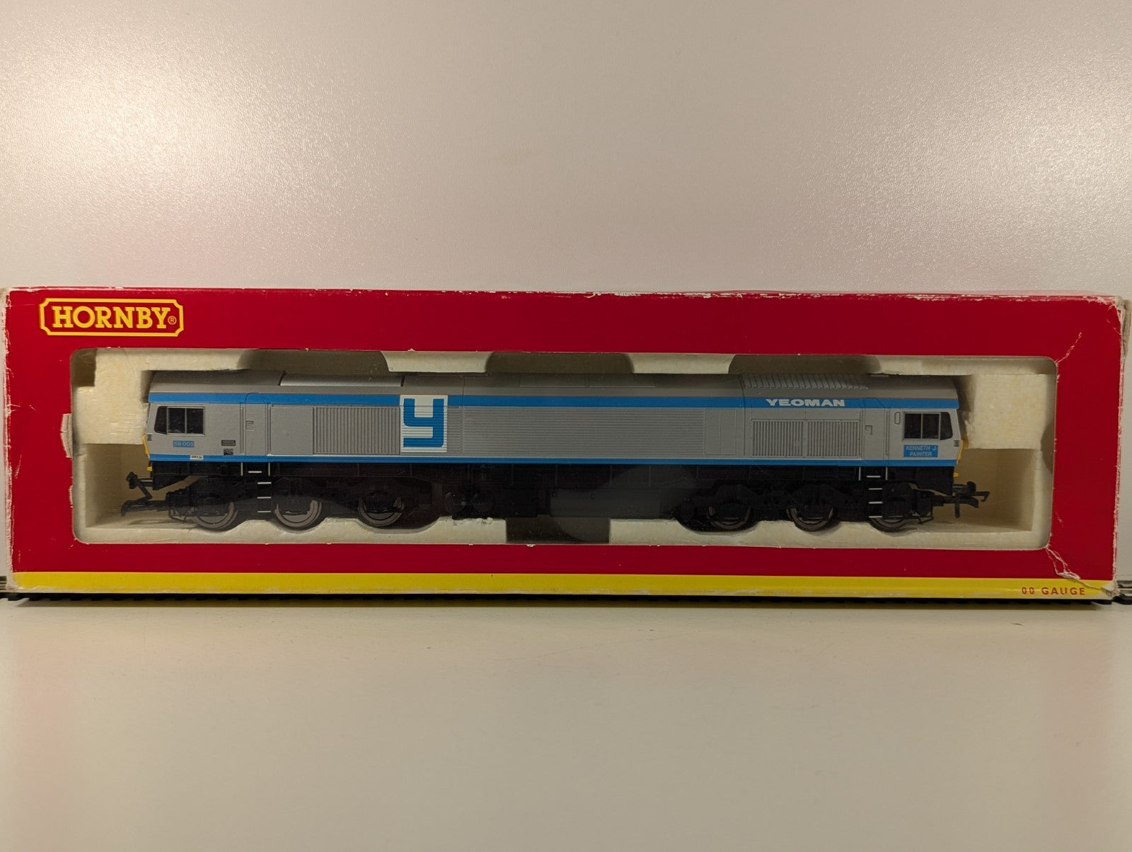 Hornby R3041 Class 59 59005 “Kenneth J Painter” Foster Yeoman